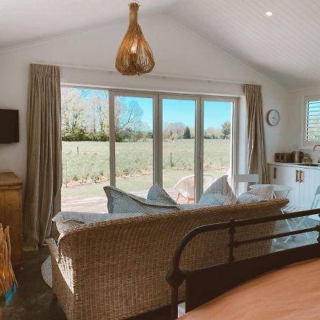 Te Ataahua Guesthouse Greytown Extérieur photo